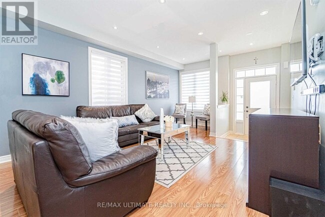 15 Windflower Rd in Brampton, ON - Building Photo - Building Photo