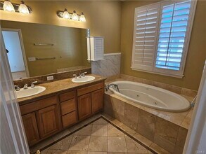 4116 W Kling St in Burbank, CA - Building Photo - Building Photo