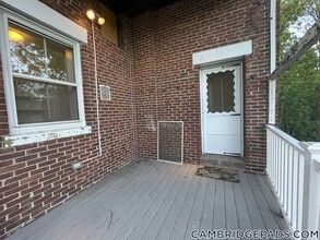 25 Fairfield St in Cambridge, MA - Building Photo - Building Photo