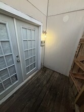 17210 Imperial Valley Dr in Houston, TX - Building Photo - Building Photo