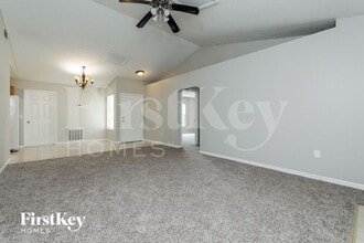 220 Rontunda Dr in Kissimmee, FL - Building Photo - Building Photo