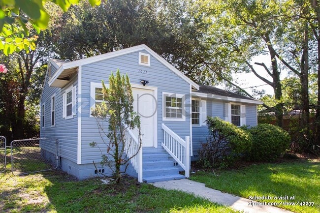 1617 Campus St in Jacksonville, FL - Building Photo - Building Photo