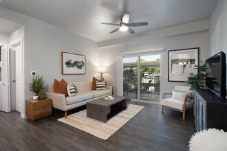 Encore Skyline in Boise, ID - Foto de edificio - Interior Photo