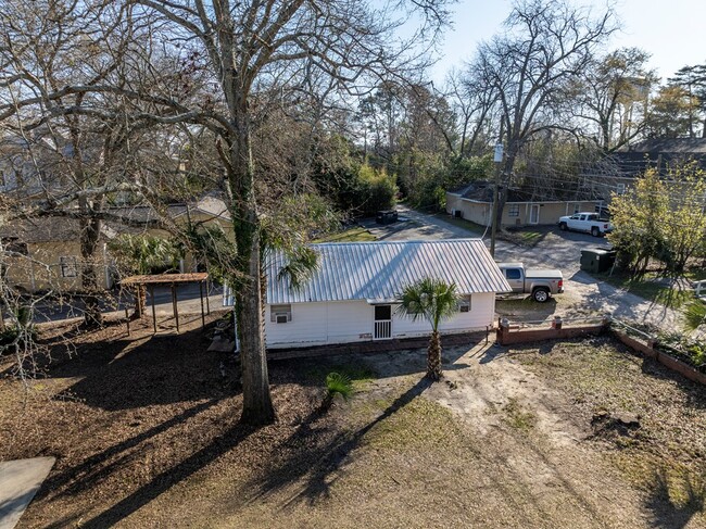 425 Clyde Ln in Tifton, GA - Building Photo - Building Photo