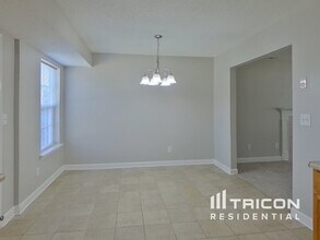2045 Sunset Village Dr in Charlotte, NC - Building Photo - Building Photo