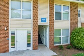 The Club Apartments in Lexington, NC - Building Photo - Building Photo