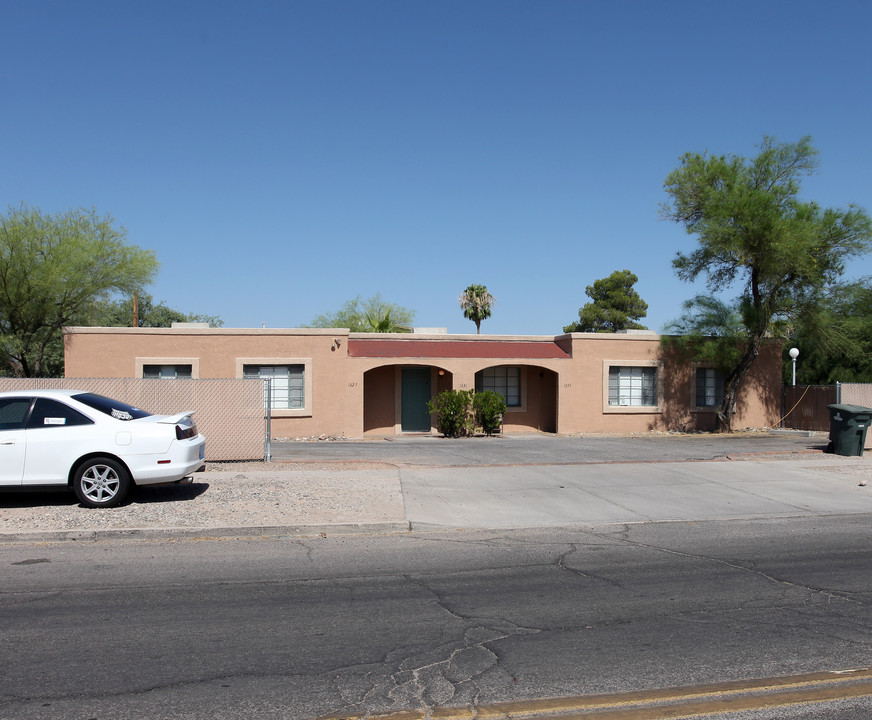 1327-1335 N 1st Ave in Tucson, AZ - Foto de edificio