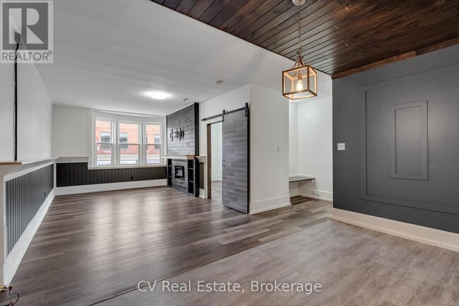 43 Manitoba St in Bracebridge, ON - Building Photo - Building Photo