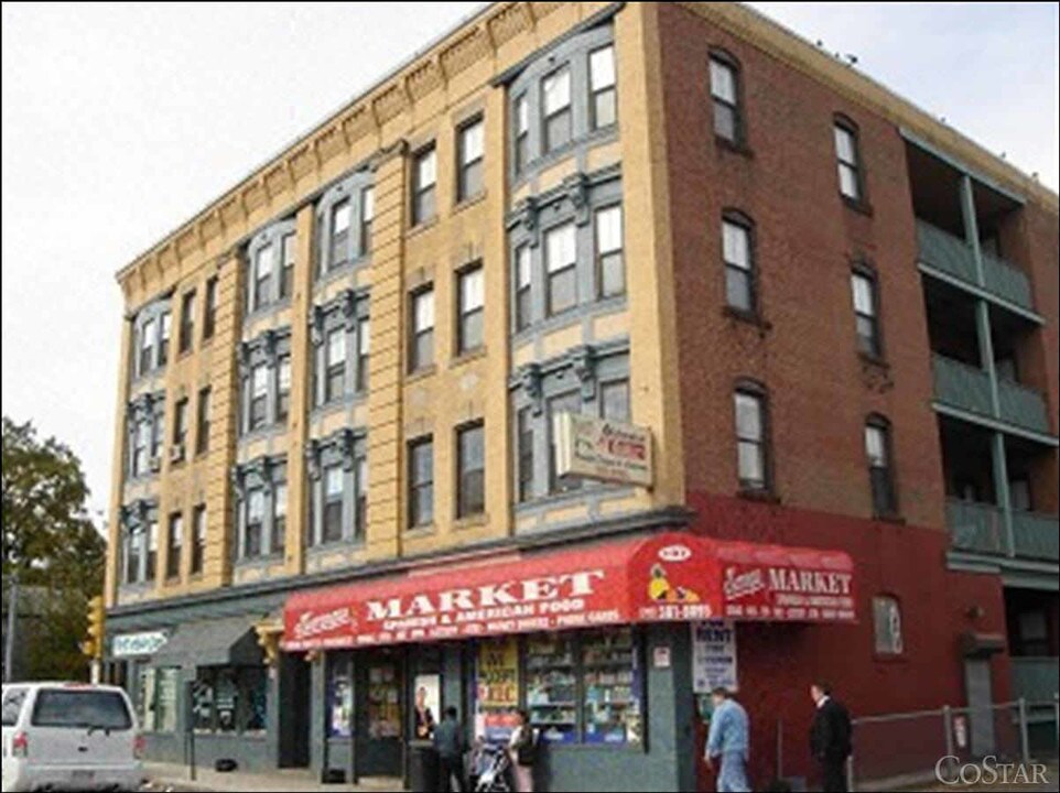 163-169 Chatham St in Lynn, MA - Building Photo