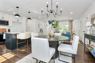2038 Sandhurst Dr in Charlotte, NC - Building Photo - Building Photo