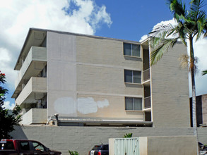 1425 Kinau St in Honolulu, HI - Building Photo - Building Photo