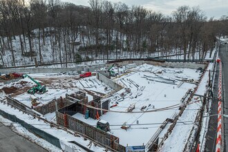 The Estates at Short Hills in Short Hills, NJ - Building Photo - Building Photo