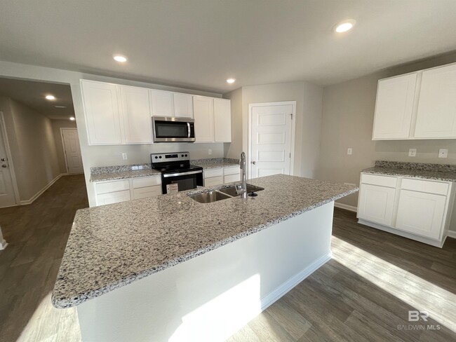20615 Mercury Dr in Robertsdale, AL - Building Photo - Building Photo
