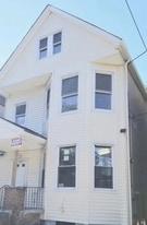 97 Wade St in Jersey City, NJ - Building Photo