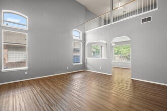 706 Johnny Bench in Round Rock, TX - Building Photo - Building Photo