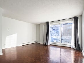 120-124 24 Ave SW in Calgary, AB - Building Photo - Building Photo