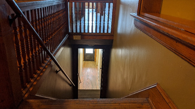 127 1/2-38-32 E Main St in Shelby, OH - Building Photo - Building Photo