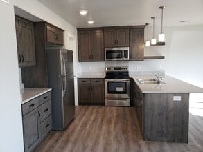 498 N 1300 W in Springville, UT - Foto de edificio - Building Photo