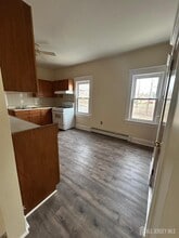 124 William St in South River, NJ - Building Photo - Building Photo