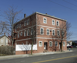 77 Lord Ave in Inwood, NY - Building Photo - Building Photo