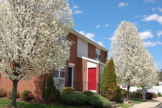 Mayflower Crossing Apartments in Wilkes-Barre, PA - Building Photo - Building Photo