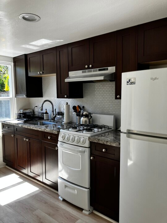 2206 10th St in Berkeley, CA - Building Photo
