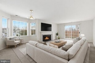 3403 Waltham Ct in Yardley, PA - Building Photo