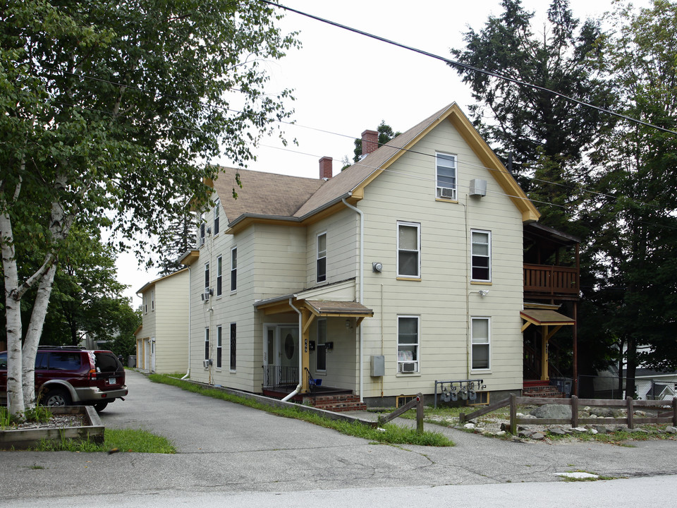 467 Amherst St in Manchester, NH - Building Photo