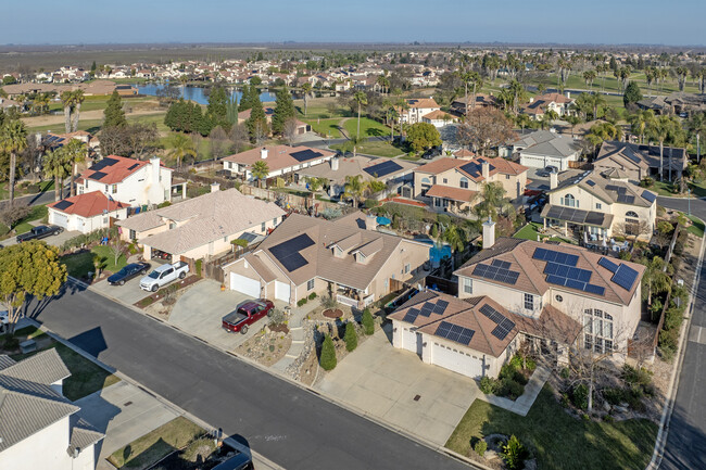 Greenhill estates in Chowchilla, CA - Foto de edificio - Building Photo