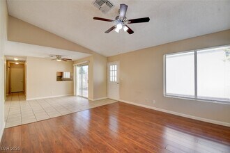7312 Empress Dr in Las Vegas, NV - Building Photo - Building Photo