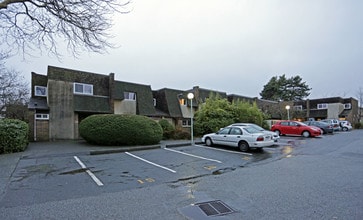 Killarney Gardens Co-Op in Vancouver, BC - Building Photo - Building Photo