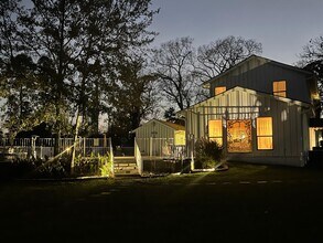 8402 Matthews Ln in Magnolia, TX - Building Photo - Building Photo