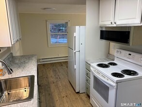 62 Rattling Valley Rd in Deep River, CT - Building Photo - Building Photo