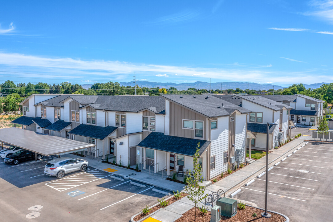 Movado Village in Meridian, ID - Foto de edificio