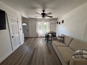 1885 Springtime Ave in Clearwater, FL - Building Photo - Building Photo