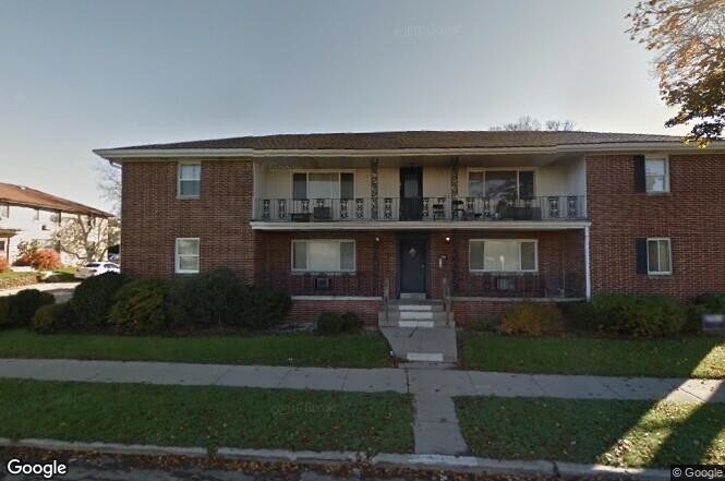 4408 N 92nd St in Milwaukee, WI - Building Photo
