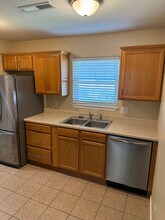 1050 W Elm St in Springfield, MO - Building Photo - Building Photo