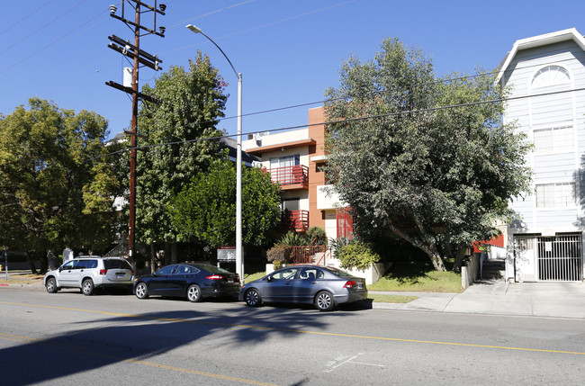 10849 Camarillo St in North Hollywood, CA - Building Photo - Building Photo