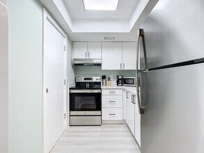 1328 Cordova Rd in Fort Lauderdale, FL - Building Photo - Building Photo