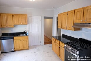 22 Howell St, Unit 1 Apartamentos