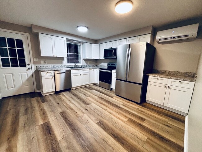 property at 981 Yale Ave