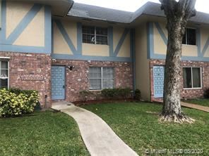 7501 Kimberly Blvd in North Lauderdale, FL - Building Photo