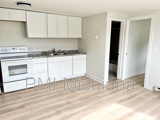 2254 Huey St in South Bend, IN - Foto de edificio - Building Photo