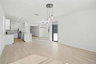 3508 W 108th St in Hialeah, FL - Building Photo - Building Photo