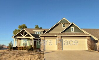 1402 E New Orleans Pl in Broken Arrow, OK - Building Photo
