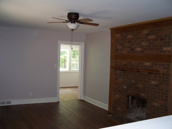 1226 Pleasant View Dr NE in Winston-Salem, NC - Building Photo - Building Photo