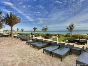 18201 Collins Ave, Unit 1908 in Sunny Isles Beach, FL - Building Photo - Building Photo