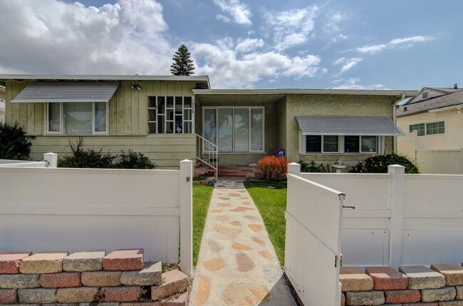 property at 1958 Dawson Ave