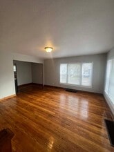 214 Olive St in Eldon, MO - Building Photo - Building Photo