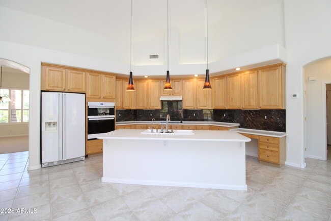 902 E Desert Flower Ln in Phoenix, AZ - Building Photo - Building Photo